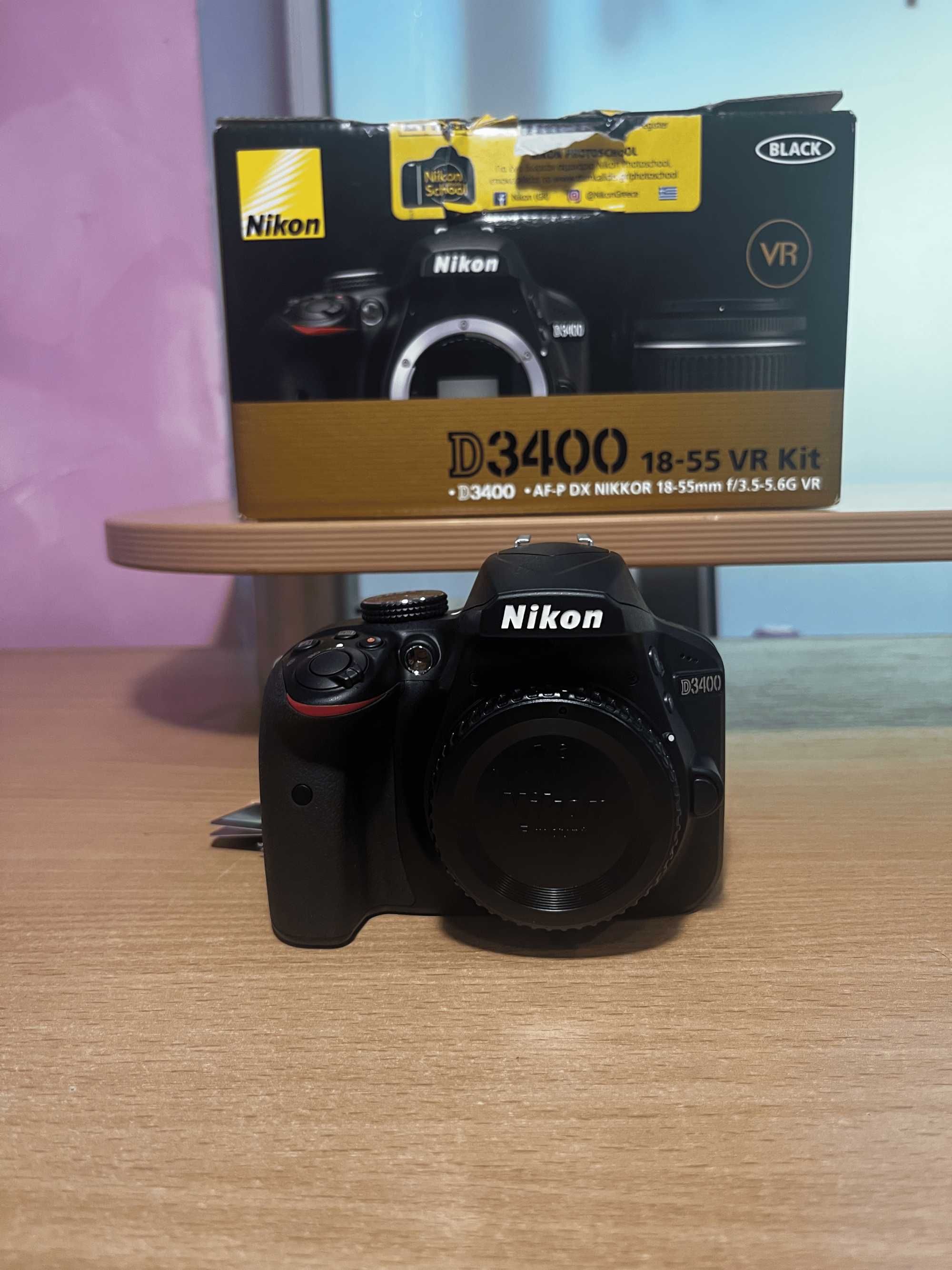 чисто нов Nikon D3400 + 18-55mm VR Kit
