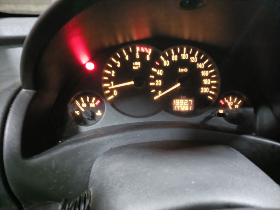 Vând sau schimb Opel corsa 1.3 diesel consum 3%