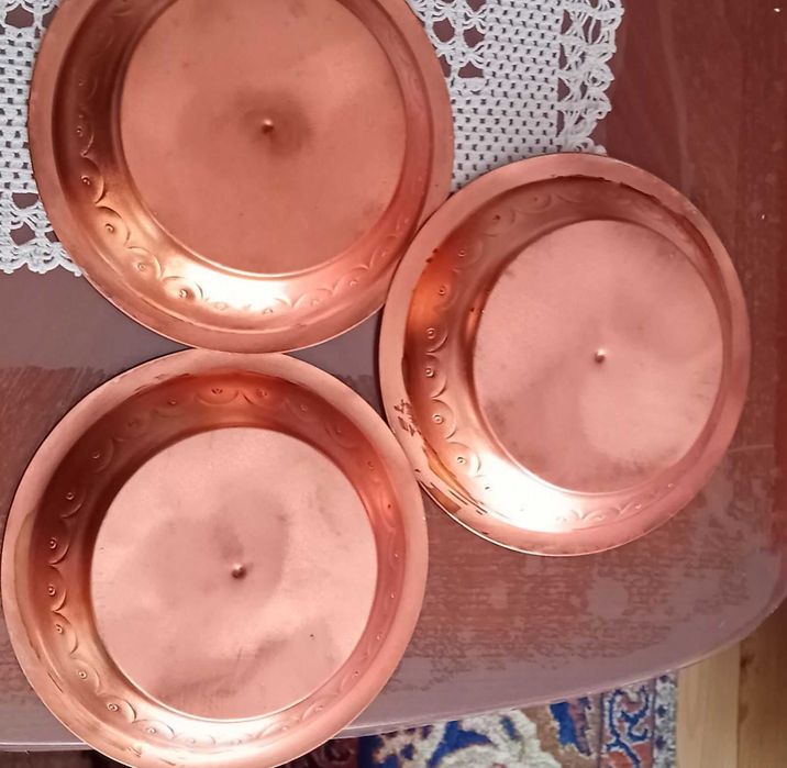 Медни чинии, калайдисани отвътре,  3 броя.