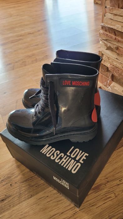 Дамски маркови боти Love Moshinоo