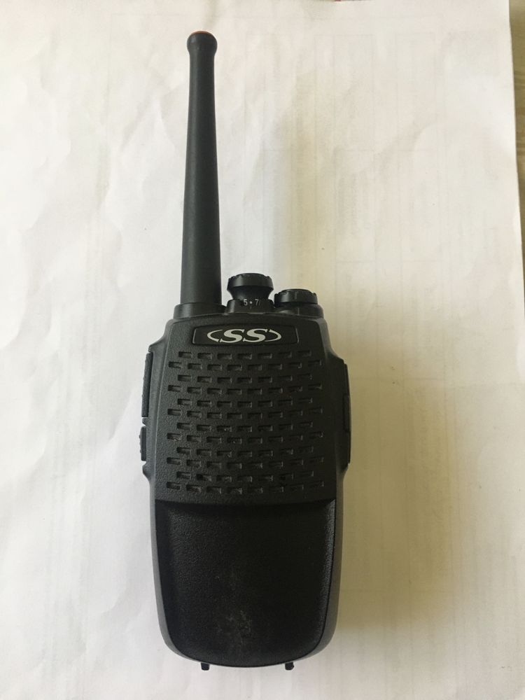Радиостанция SS Р44м Диапазон VHF Мощность 8 Вт имеется зарядное
