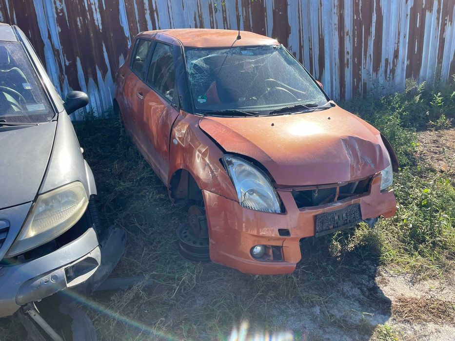 Suzuki Swift 1.3 I НА ЧАСТИ сузуки суифт 1.3 бензин key less