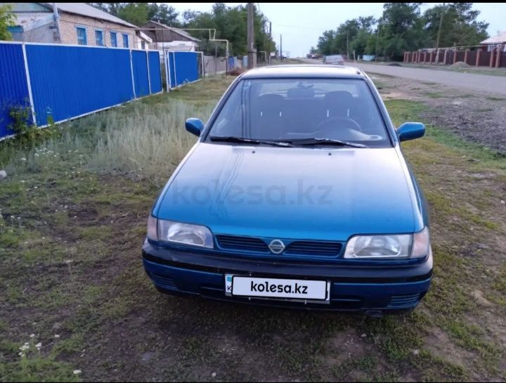 Nissan sunny n14