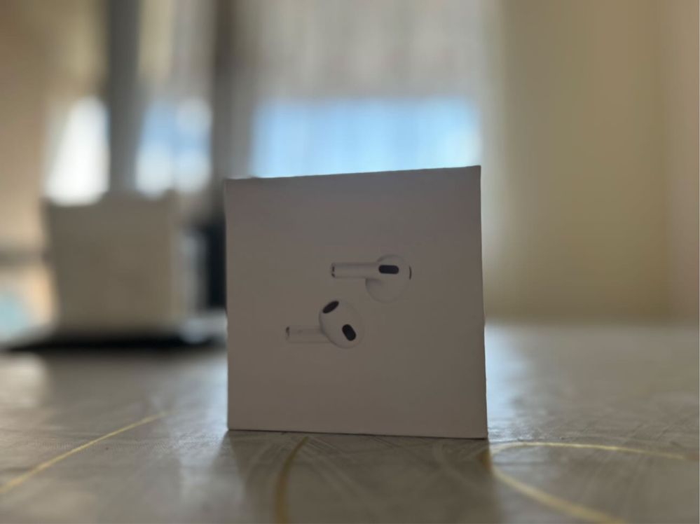 AirPods 3/ AirPods 2nd Gen