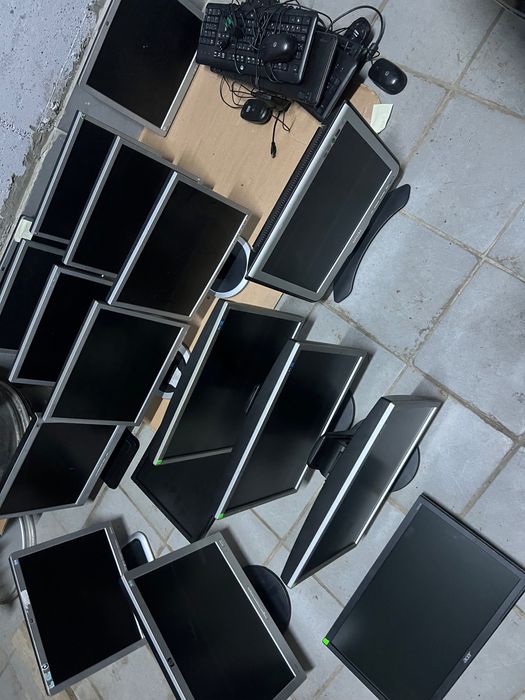 Monitor Монитори Монитор Monitori 15 инча 17 инча 15 inch 17 inch