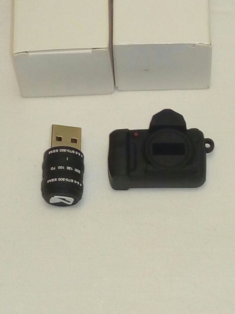 Usb Stick Camera Foto Dslr Nikon/Canon 8 GB Produs Nou