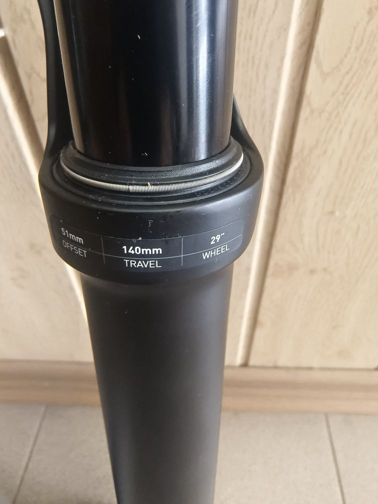 Вилка RockShox Revelation RC Debon Air 29''140mm 15x110mm Boost Remote