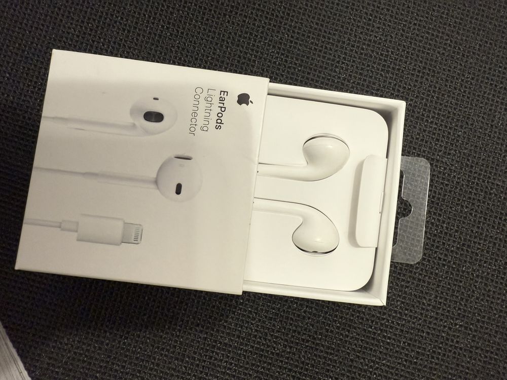 Iphone 13 256GB Бял