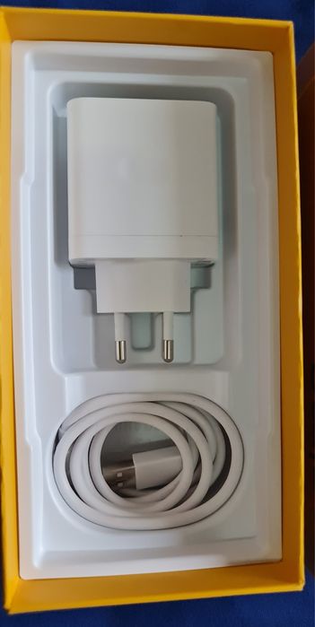 REALME12 PRO+8GB RAM, 256GB,5G,Navigator beige .