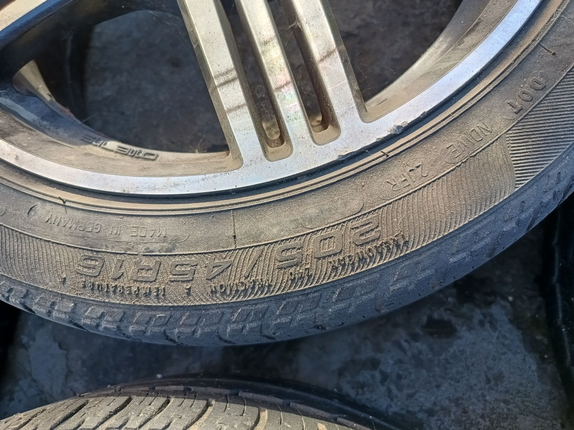 Roti jante cu anvelope Volkswagen r16