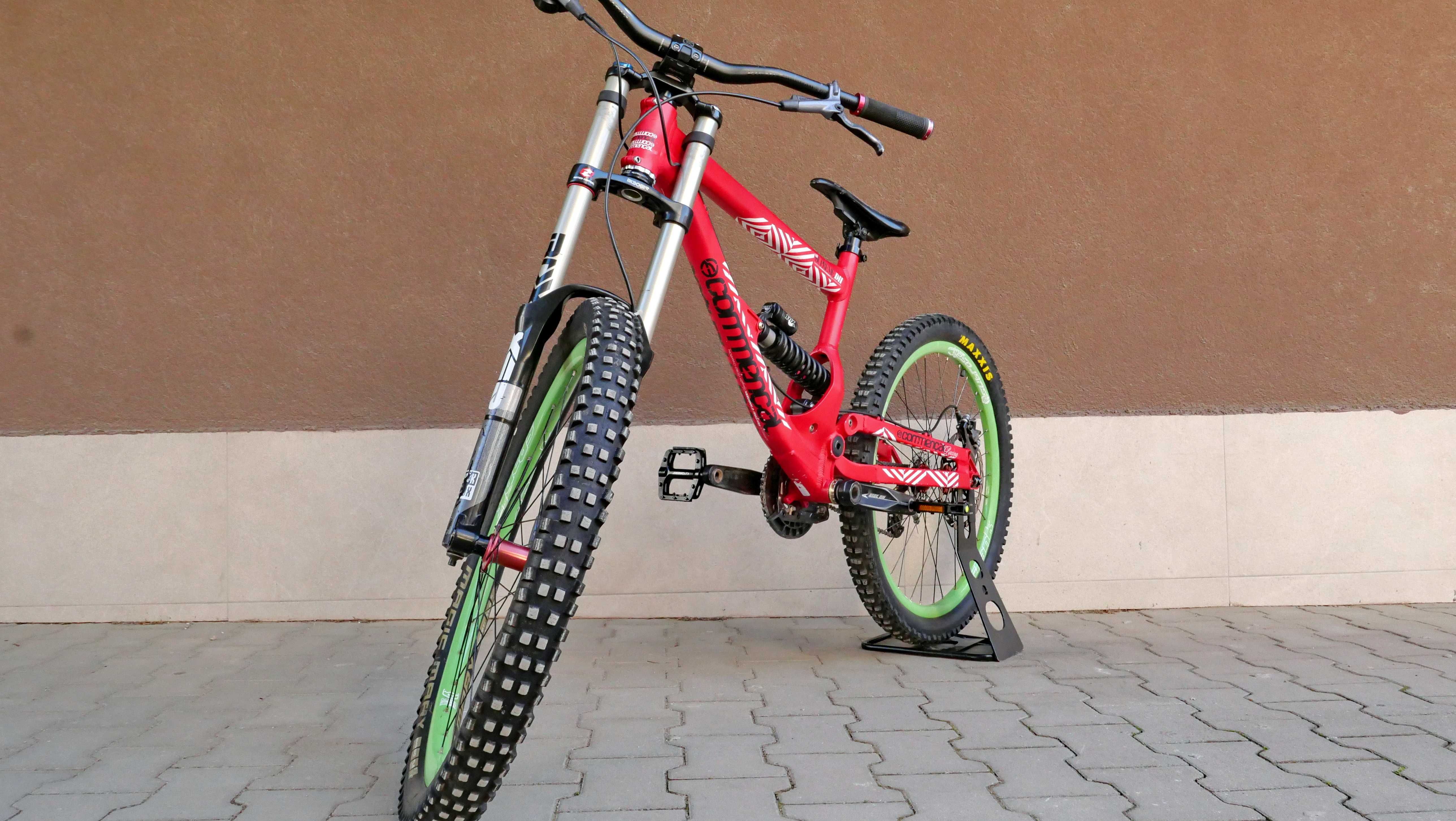 Commencal Supreme DH, 26, RockShox Boxxer, 200 ход, 1х9 Shimano Saint