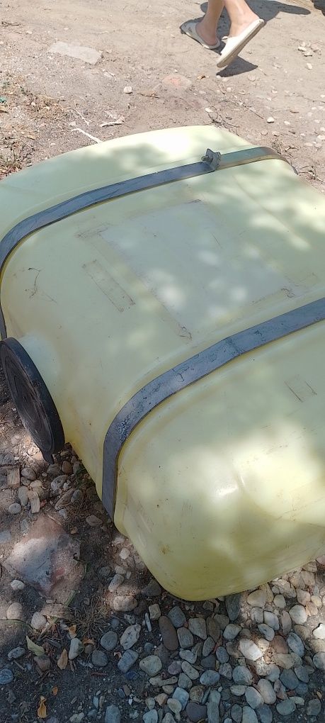 Bazin 300l de vânzare