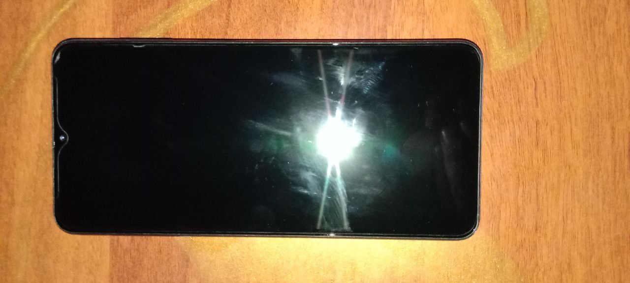 Samsung m 12. 3 ga32 xotira.Yaxshi holatda ishlatilgan.