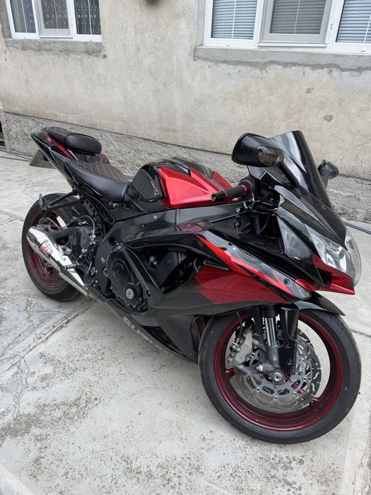 Suzuki GSXR 750 K8