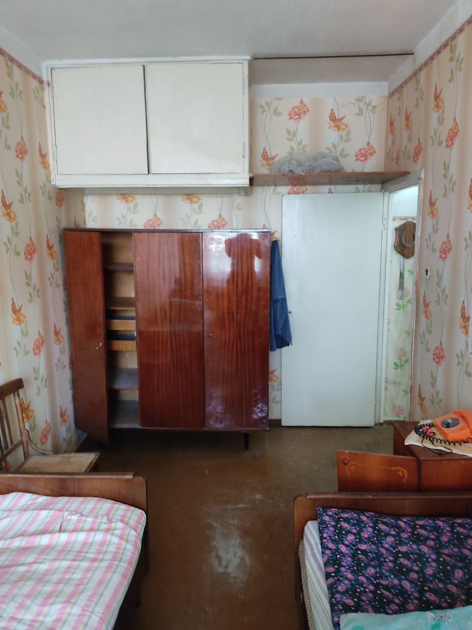 Массив Панельный сдаю 2/2/4 кв.