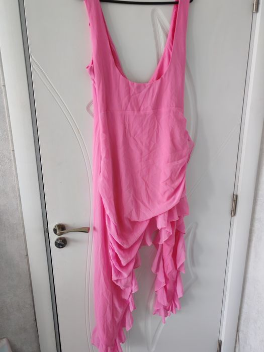 Наситено розова рокля - размер 42