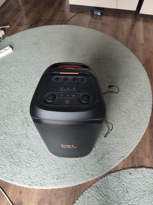 JBL. Party box 320 240w  NOU.1800RON