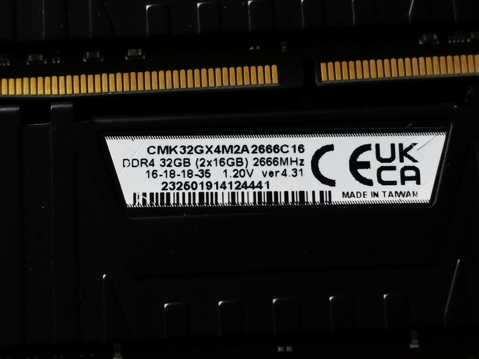 Memorie RAM 32gb corsair