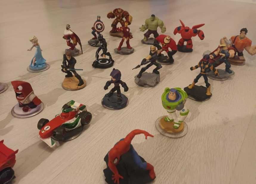 Disney Infinity Figurine + Portal