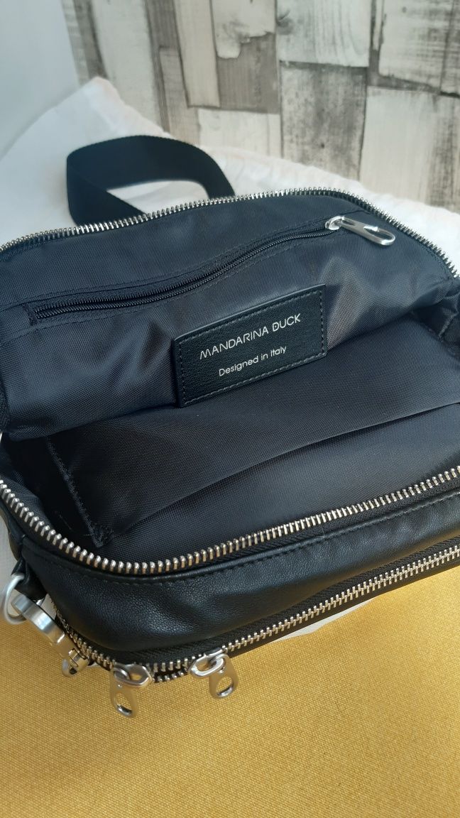 Mandarina duck оригинална чанта crossbody / shoulderbag