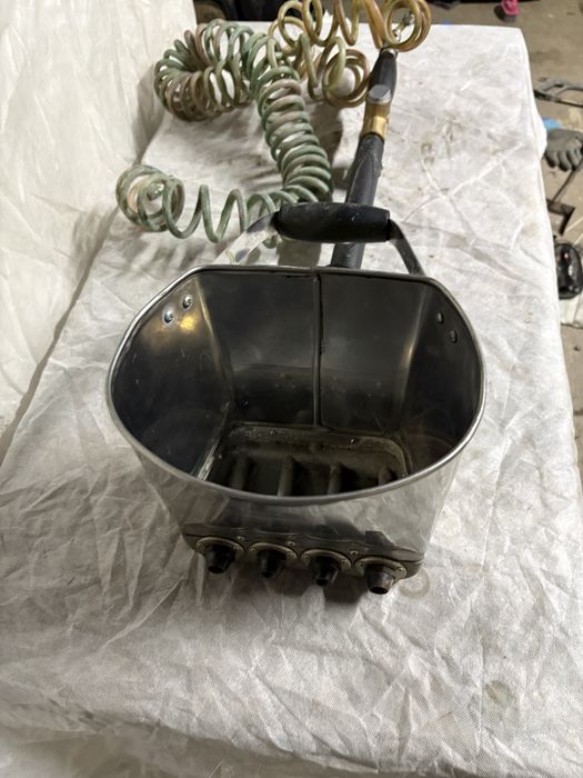 Продается Штукатурный хоппер - ковш