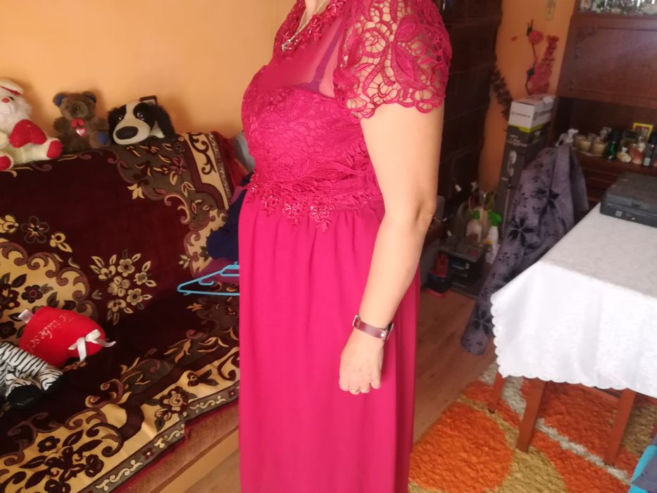 Vând rochie de gală