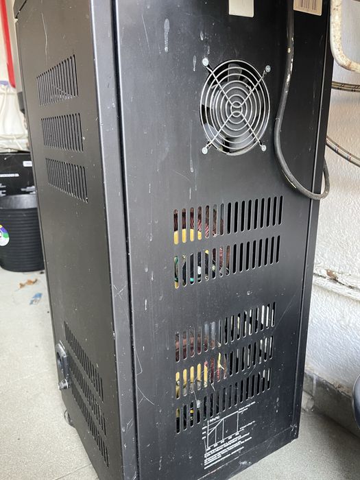 Stabilizator Tensiune trifazic cu servomotor 9 kVa