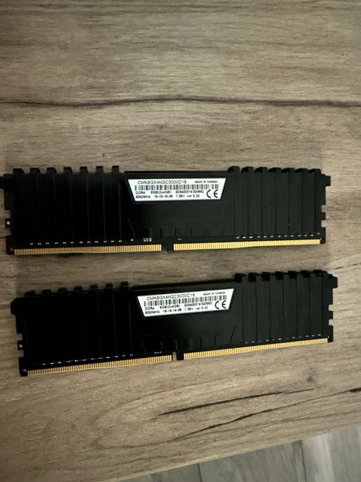 Vand rami pc DDR4 8gb