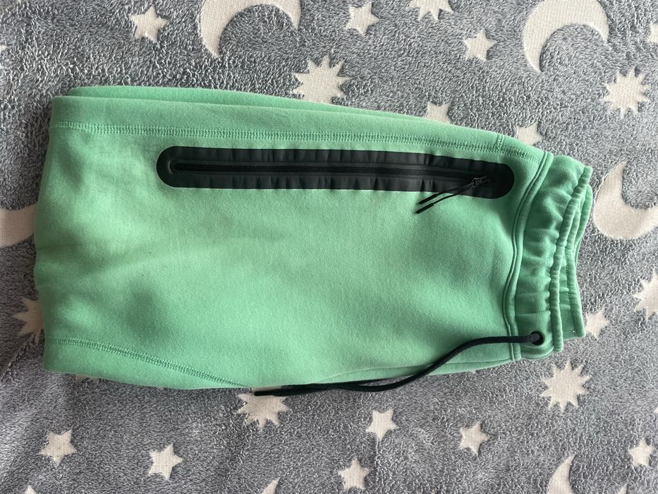Nike tech fleece
