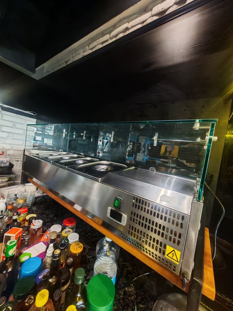 Vitrina rece  pentru produse pizza