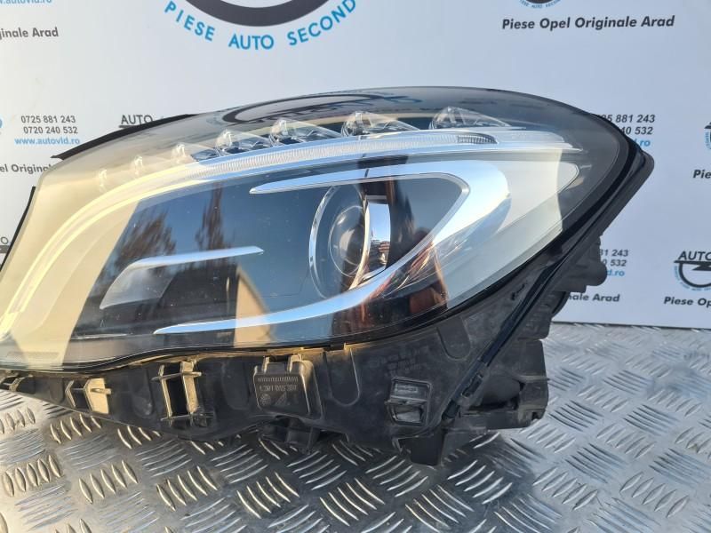 Far stanga BI-XENON D3S Mercedes GLA-Class X156