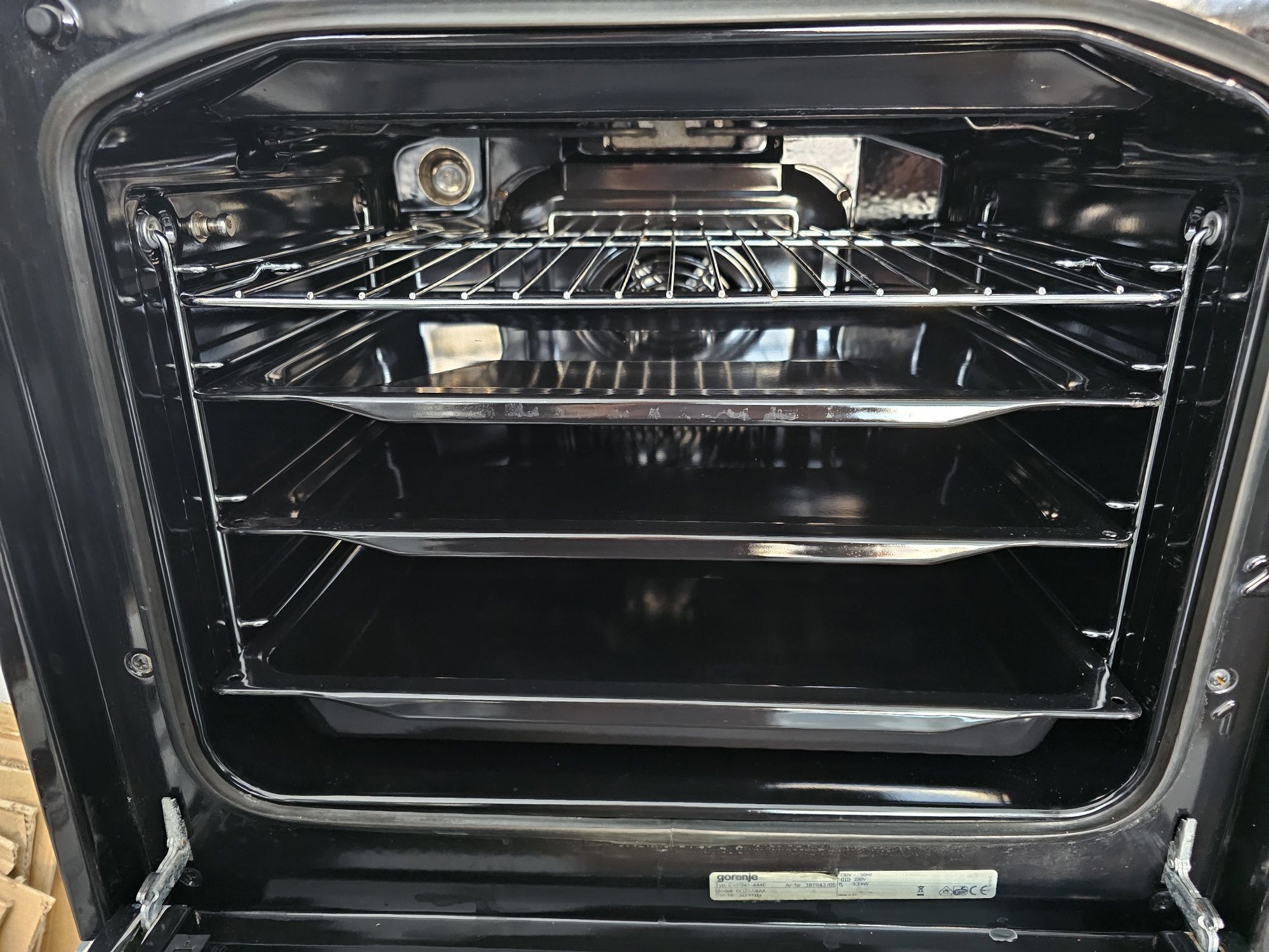 Фурна за вграждане GORENJE