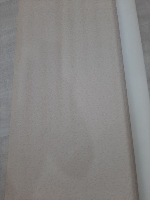 обои ширина 1м7см ,4.5метров