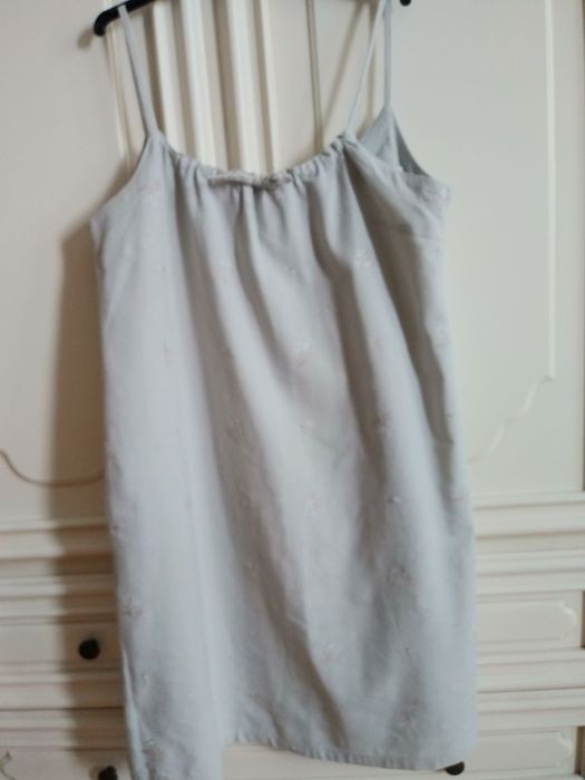 Costum in, și rochie brodata in.