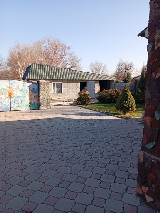 Продам дом . Кирпичный