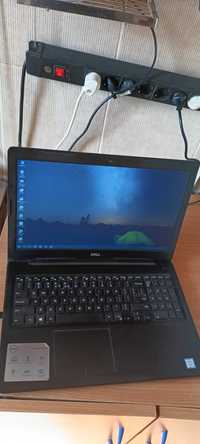 Vand laptop Dell i3 Inspiron 3581 in stare buna de functionare 500 LEI