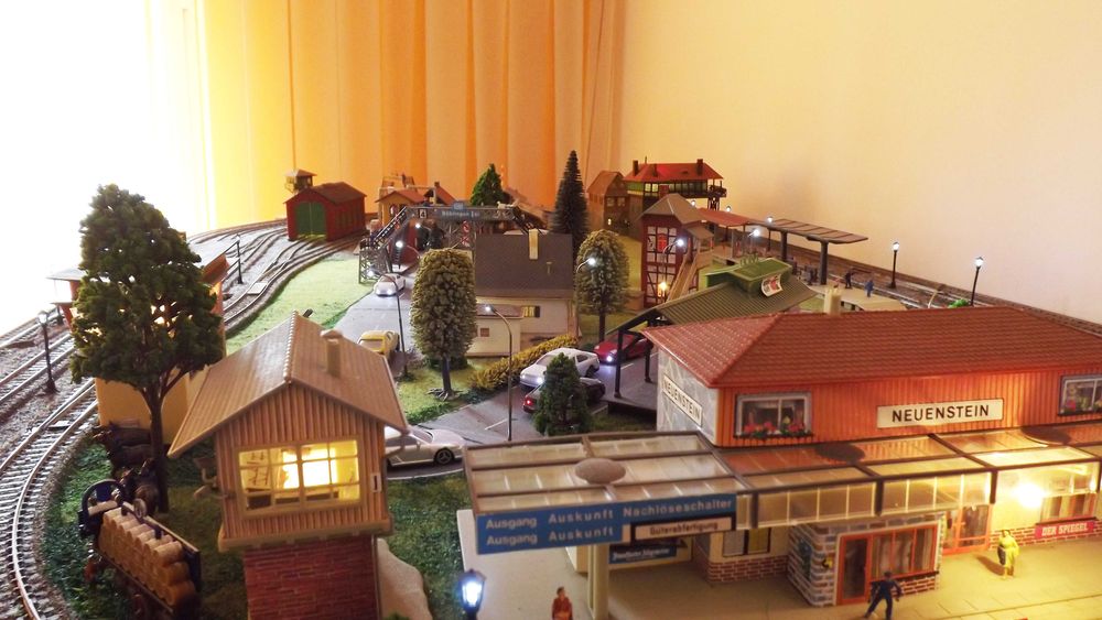 Diorama trenulete 2x1 M Scara HO 1:87, analog, sine PIKO