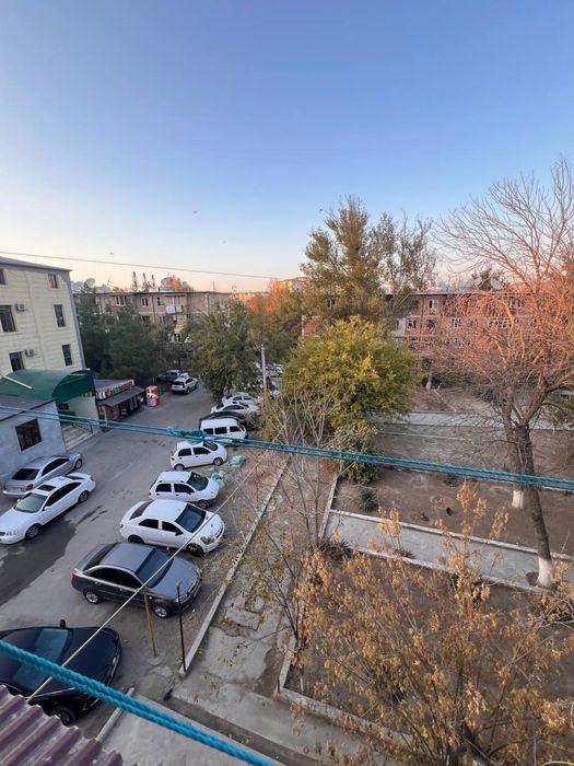 2 xonali kvartira sotiladi manzil vagzal parsiyez  4 etaj