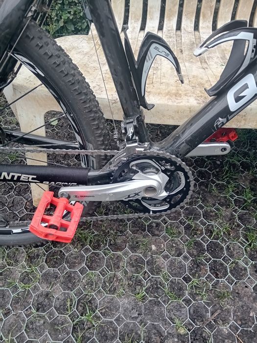 Vând bicicleta de carbon adusa de doua zile din Germania