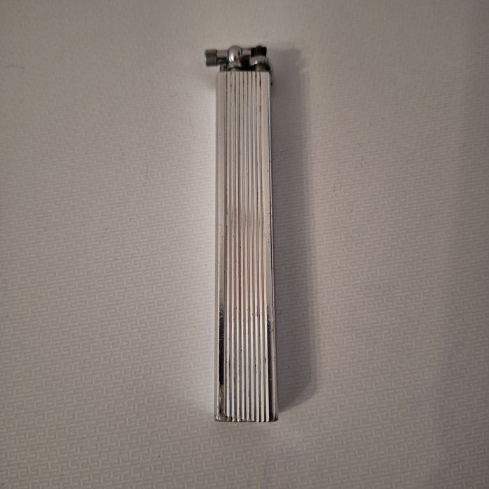 Bricheta veche Tall Boy benzina