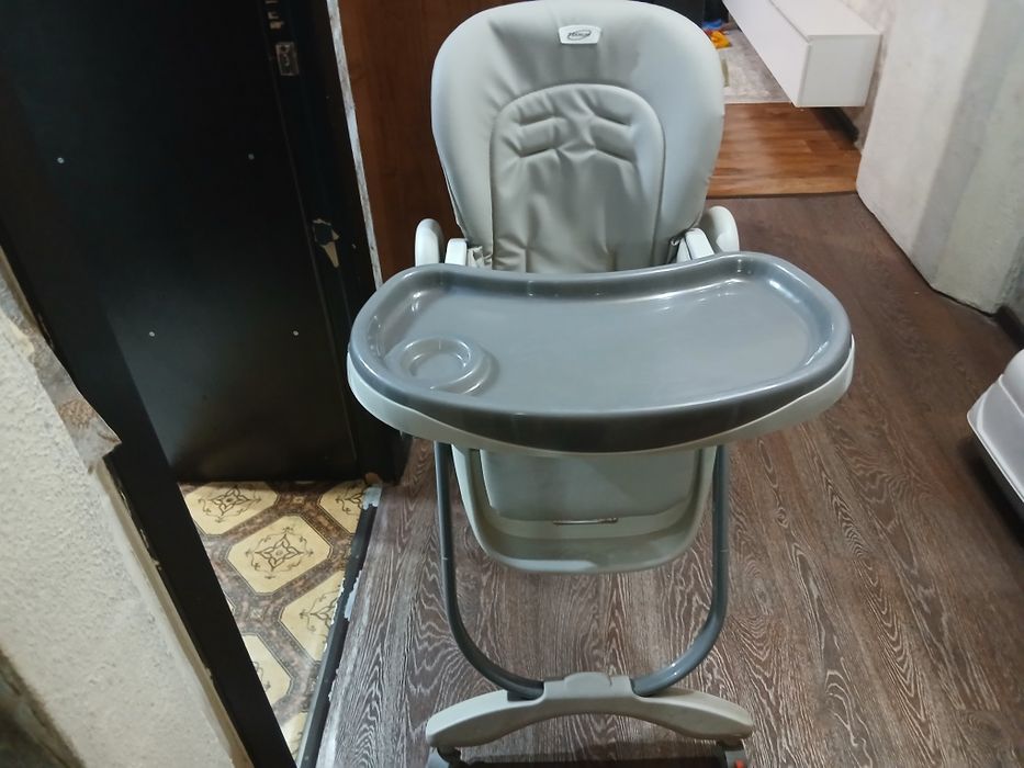 Продам стульчик для кормления