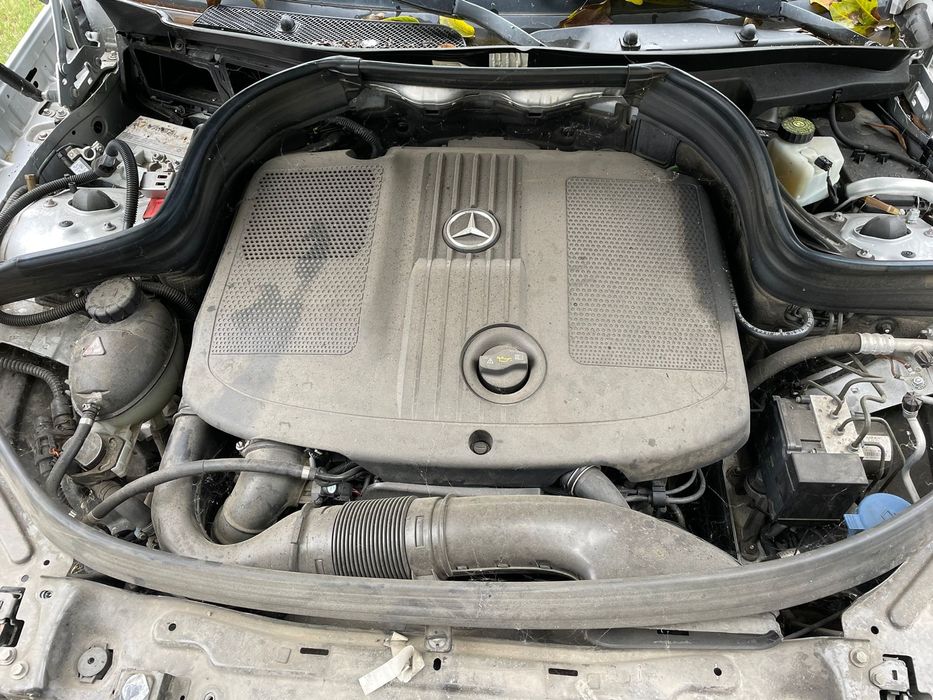 Vand Mercedes GLK Se vinde intreaga sau se poate dezmembra!