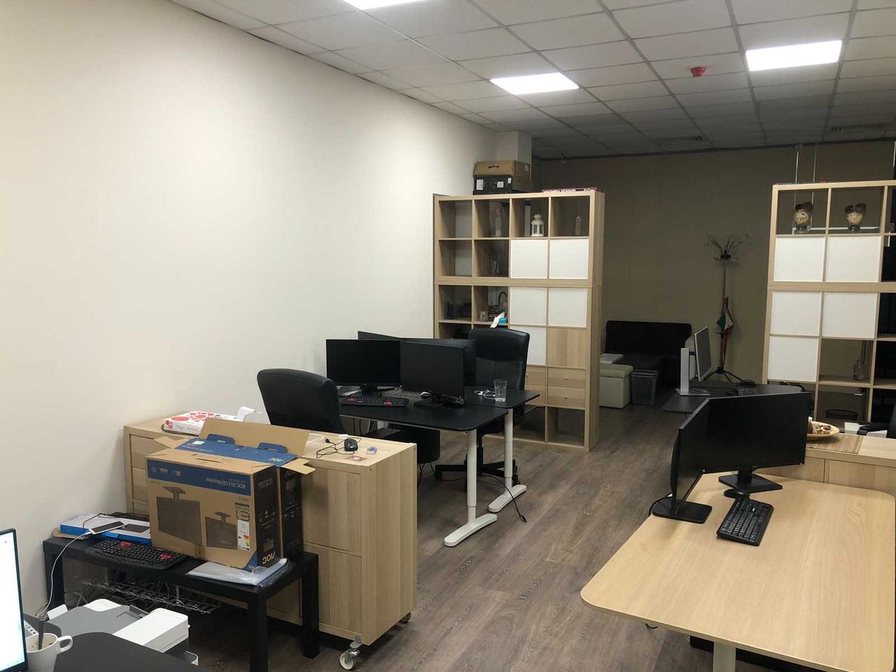Дава се под наем Офис в София, Младост 3 - 104 кв.м за 1100 € - Снимка #6