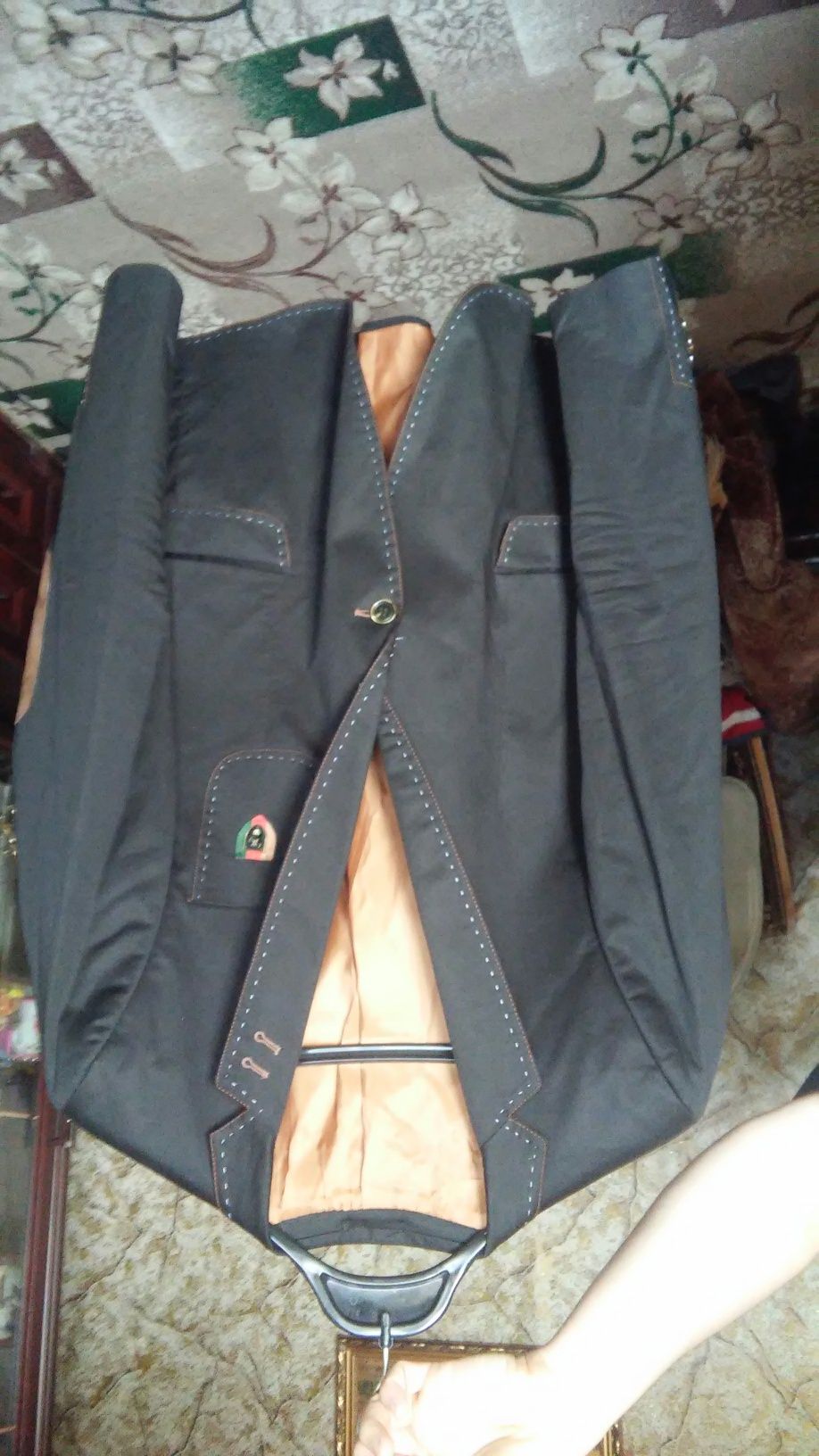Пиджак чёрный 46размер производство Турция в отличном состоянии.