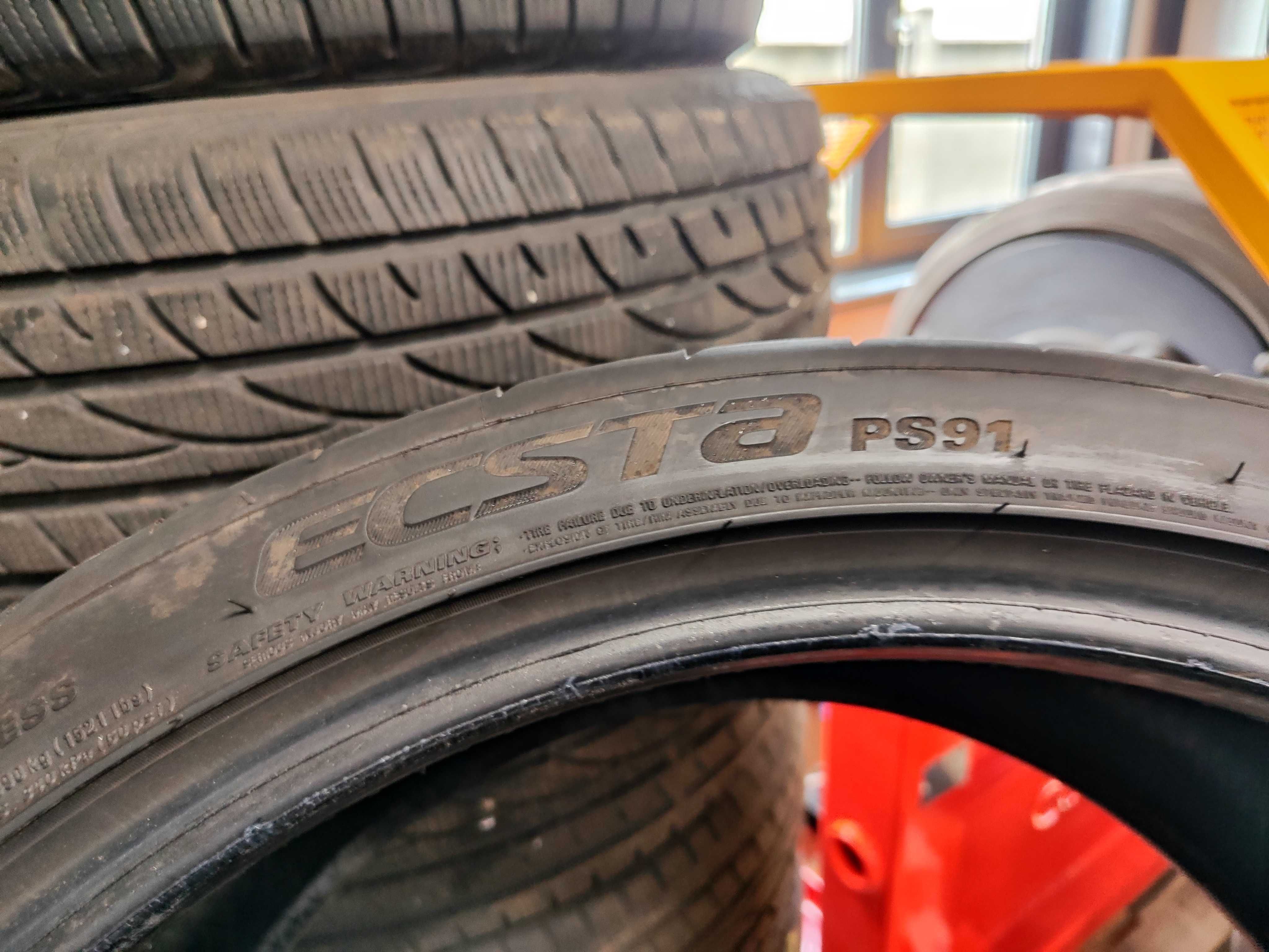 2бр.летни гуми 245/35/20 Kumho