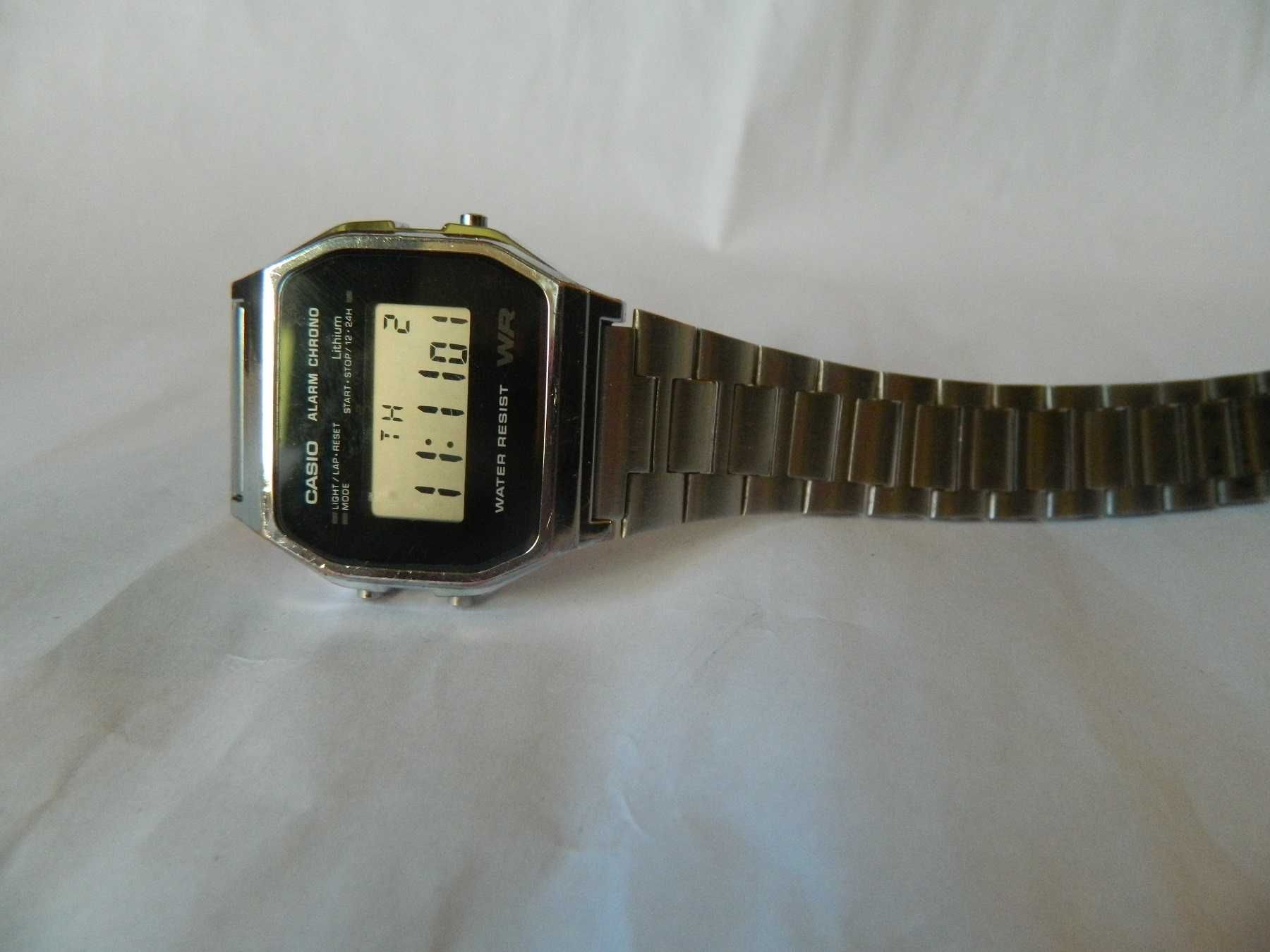 Ceas barbatesc CASIO retro , digital , cod c4