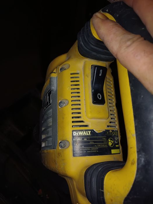 Sa vand următoarele scule electrice ,originale!