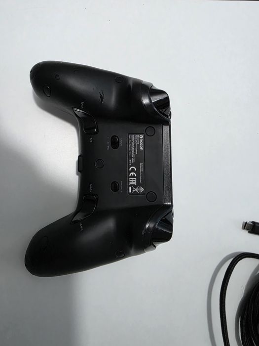 Nacon pro controller revolution 2