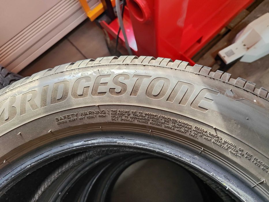 4бр. зимни гуми 215/65/17 Bridgestone