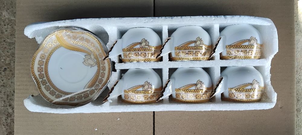 Set cești cafea aurite